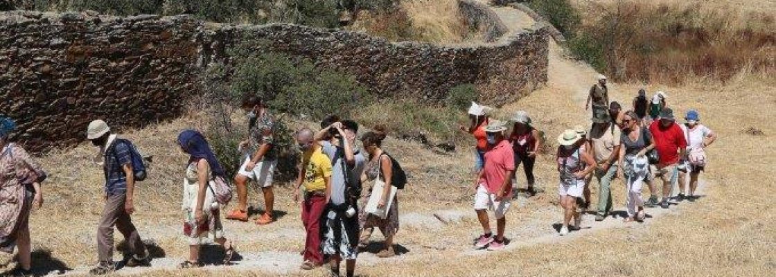 Passeio pedestre “Escritas de Pedra e Cal” (4)