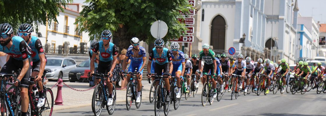 Reguengos de Monsaraz tem meta volante na Volta ao Alentejo em bicicleta