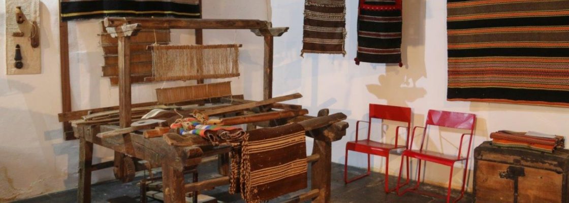 Cante Alentejano, olaria e tapeçaria vão ser ensinadas aos alunos das AEC do concelho de Reguen...