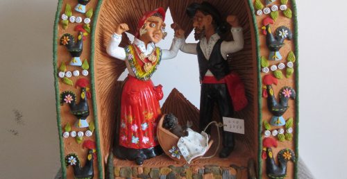 Monsaraz recebe exposição de presépios em cerâmica da coleção Cristóvam Dias