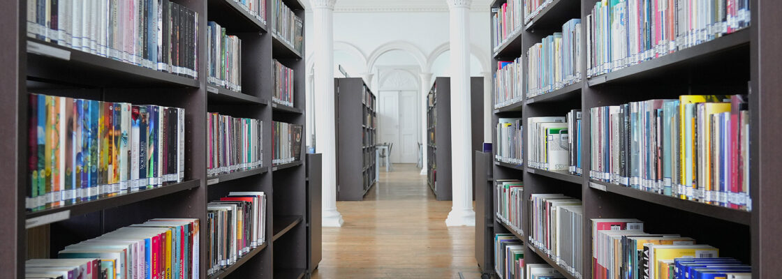 Arte e literatura na programação de setembro da Biblioteca Municipal de Reguengos de Monsaraz